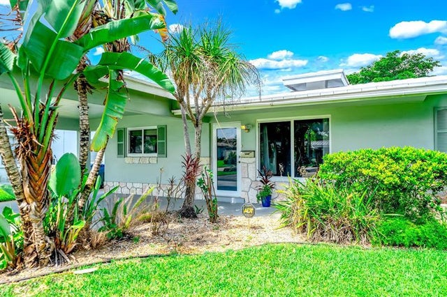 4 of 40 - 4401 Ne 13th Ave, Oakland Park, FL