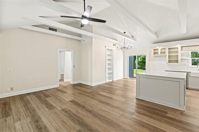 3 of 54 - 333 Sw Manor Dr, Stuart, FL