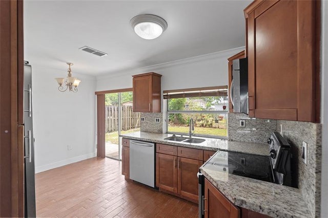 5 of 23 - 8470 Nw 28th St, Sunrise, FL