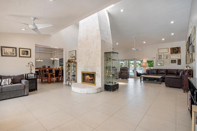 2 of 36 - 1024 Nw 99th Ave, Plantation, FL