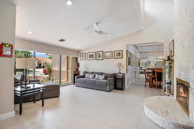 3 of 36 - 1024 Nw 99th Ave, Plantation, FL