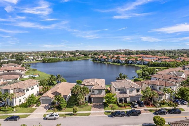 3 of 63 - 11330 Sw 12th St, Pembroke Pines, FL