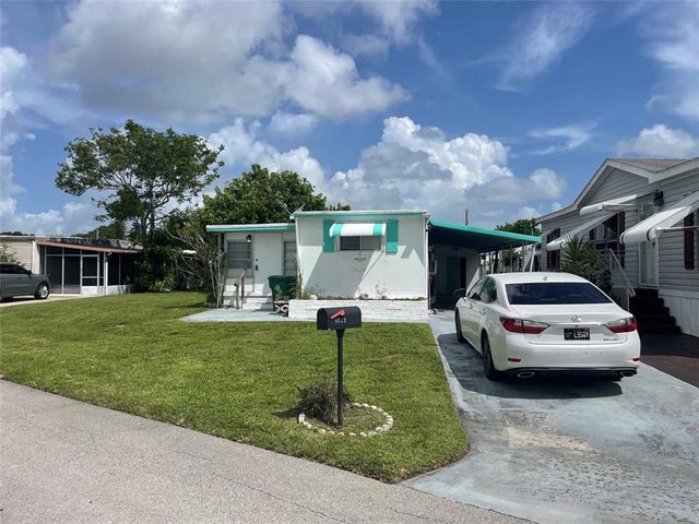 1 of 10 - 8721 Sw 22nd St, Davie, FL