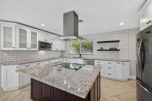 3 of 40 - 1460 Ne 57th Ct, Fort Lauderdale, FL