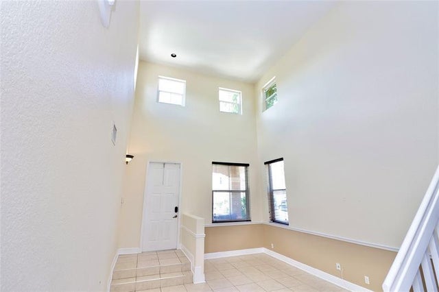 4 of 40 - 5058 Massy Dr, Lake Worth, FL