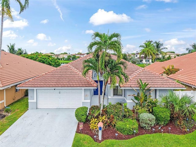 1 of 42 - 1001 Sw 115 Ave, Pembroke Pines, FL