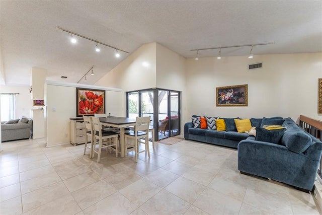 3 of 30 - 11467 Clear Creek Pl, Boca Raton, FL