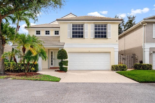 1 of 38 - 8 Governors Ct, Palm Beach Gardens, FL