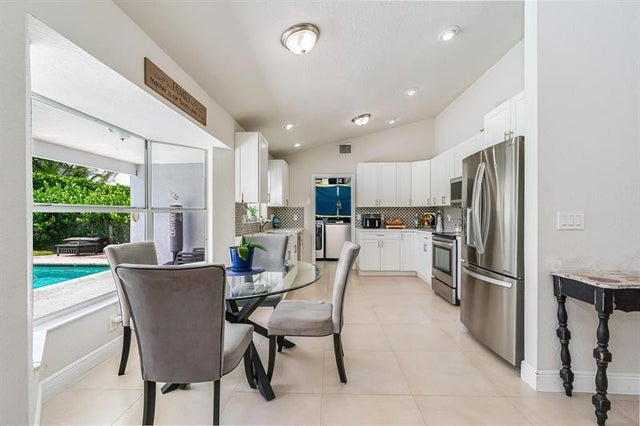 5 of 44 - 1911 Nw 80th Ave, Margate, FL