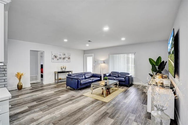 4 of 35 - 1250 Sw 59th Ter, Plantation, FL