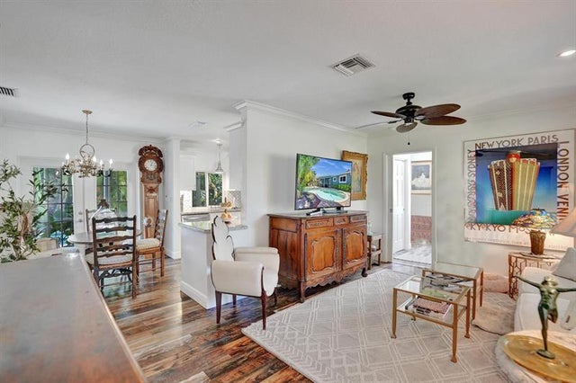 4 of 24 - 3294 Nw 6th Ave, Oakland Park, FL