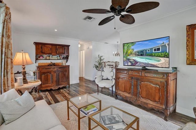 5 of 24 - 3294 Nw 6th Ave, Oakland Park, FL