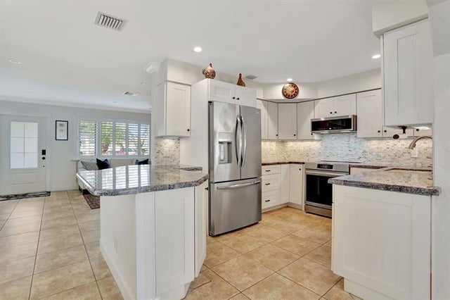5 of 43 - 912 Se 16th Ct, Deerfield Beach, FL