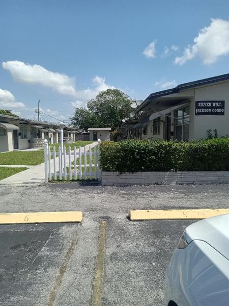 1 of 8 - 2901 Jackson Street, Hollywood, FL