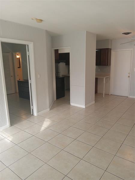 4 of 8 - 2901 Jackson Street, Hollywood, FL