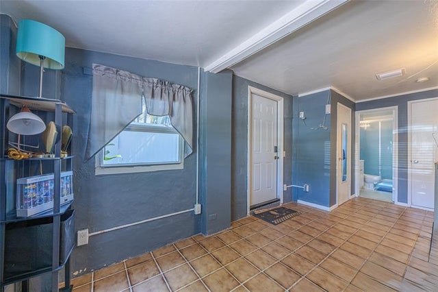 5 of 25 - 2420 Ne 7th Ave, Wilton Manors, FL