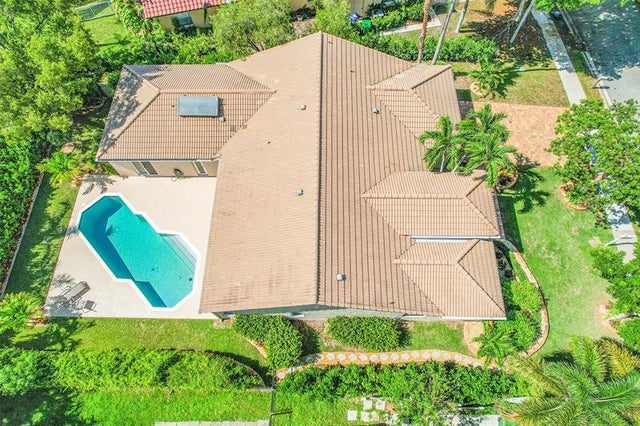 2 of 47 - 4910 Nw 104th Ave, Coral Springs, FL