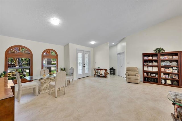 4 of 47 - 4910 Nw 104th Ave, Coral Springs, FL