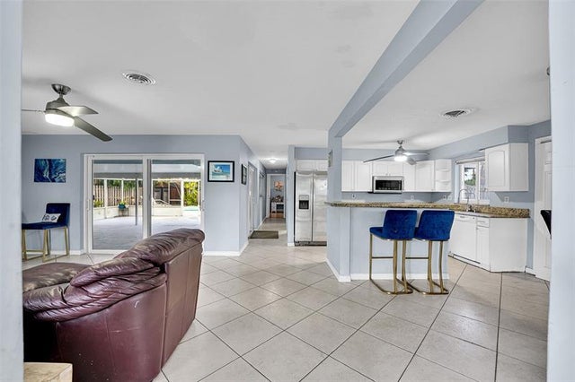 3 of 43 - 1601 Sw 2nd Ave, Pompano Beach, FL