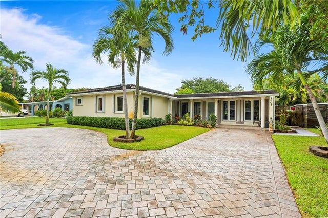 3 of 54 - 2501 Nw 8th Ave, Wilton Manors, FL