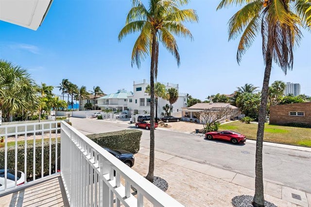 5 of 41 - 3321 Ne 16th Ct, Fort Lauderdale, FL