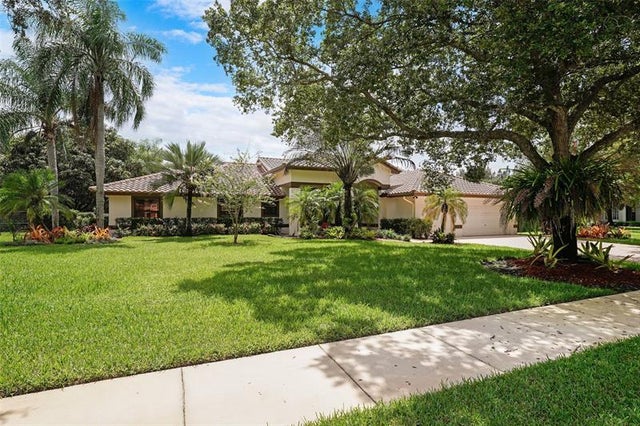 4 of 57 - 4150 Sw 106th Ter, Davie, FL