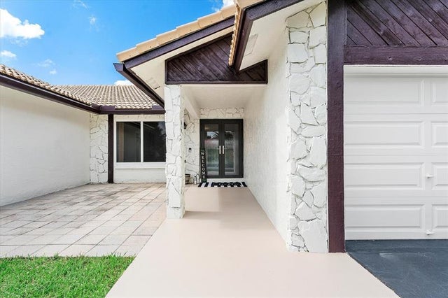 3 of 40 - 8684 Sw 1st Pl, Coral Springs, FL