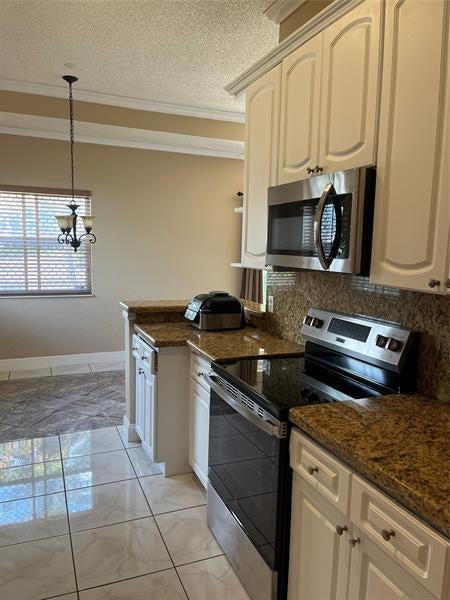 3 of 32 - 8620 Sw 12 Street, Pembroke Pines, FL