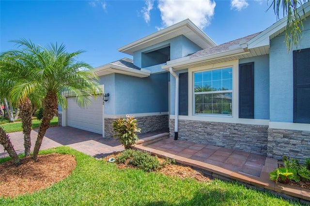 5 of 52 - 582 Gossamer Wing Way, Sebastian, FL