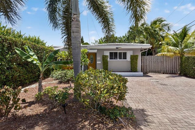 1 of 36 - 2115 Ne 15th Ave, Wilton Manors, FL