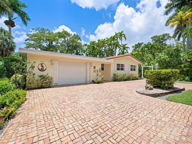 2 of 30 - 708 Nw 22nd St, Wilton Manors, FL