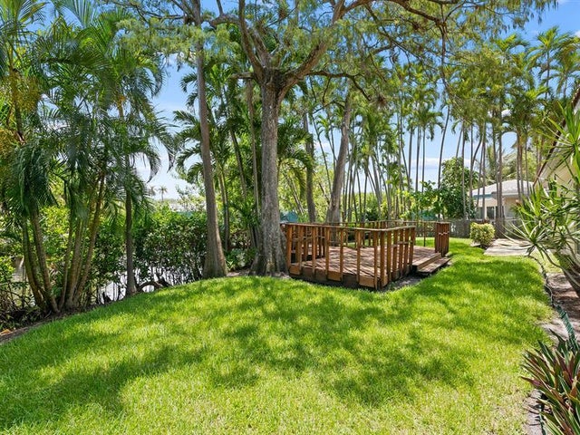 5 of 30 - 708 Nw 22nd St, Wilton Manors, FL