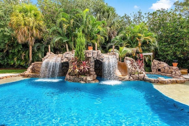 2 of 92 - 16389 Bridlewood Circle, Delray Beach, FL