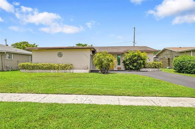 2 of 37 - 10599 Nw 26th Pl, Sunrise, FL