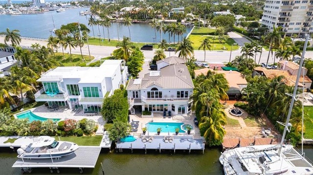 1 of 36 - 2615 E Las Olas Blvd, Fort Lauderdale, FL