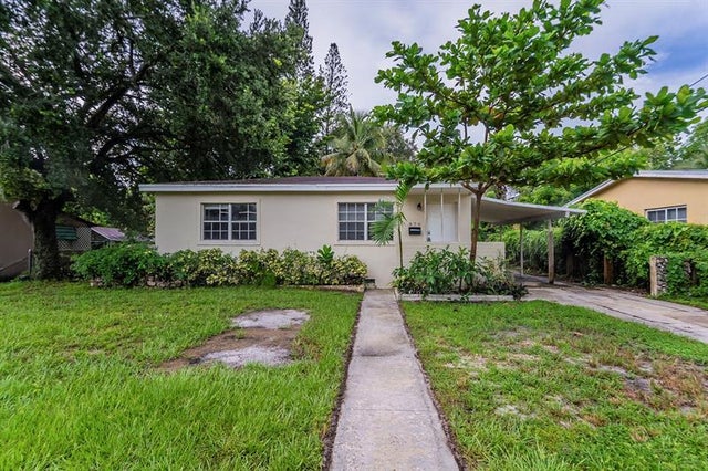 1 of 28 - 870 Ne 144th St, North Miami, FL