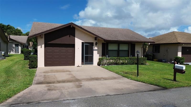 3305 Silver Buttonwood Dr, Green Acres