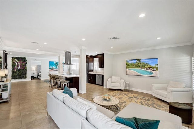 4 of 35 - 1245 Ne 17th Way, Fort Lauderdale, FL