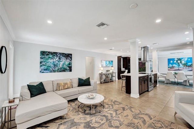 5 of 35 - 1245 Ne 17th Way, Fort Lauderdale, FL