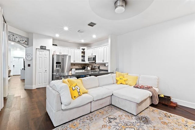 3 of 33 - 4035 Tree Tops Rd, Cooper City, FL