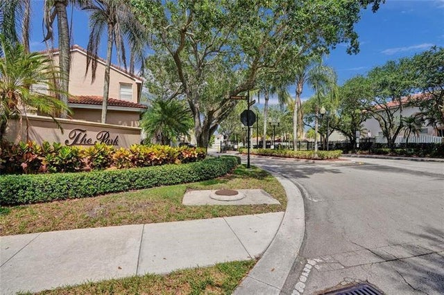 5 of 33 - 4035 Tree Tops Rd, Cooper City, FL