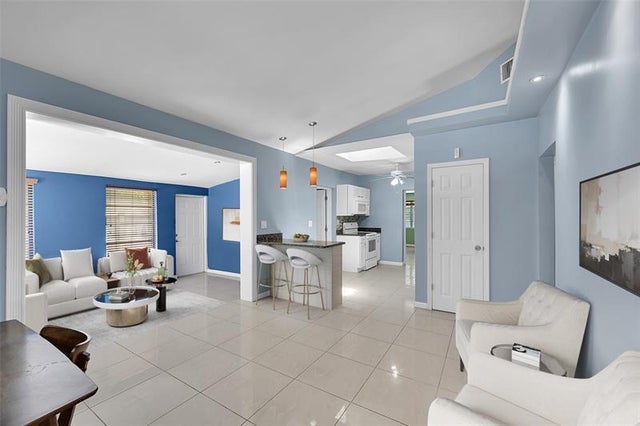 1 of 40 - 1132 Nw 3rd Ave, Fort Lauderdale, FL