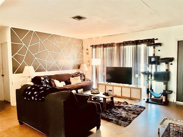 5 of 16 - 4827 Nw 2nd Ct, Plantation, FL