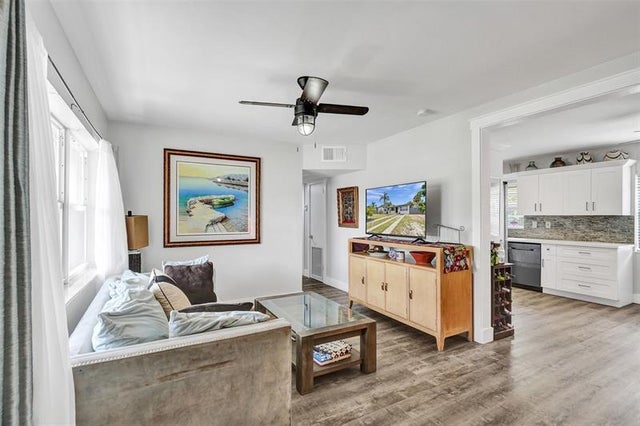 3 of 14 - 1036 Nw 13th St, Fort Lauderdale, FL