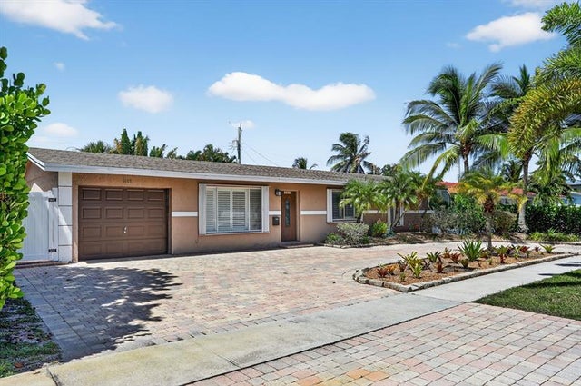 3 of 37 - 1007 Se 6th St, Deerfield Beach, FL