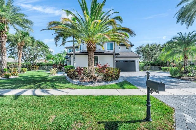 4 of 84 - 11737 Windsor Bay Pl, Wellington, FL