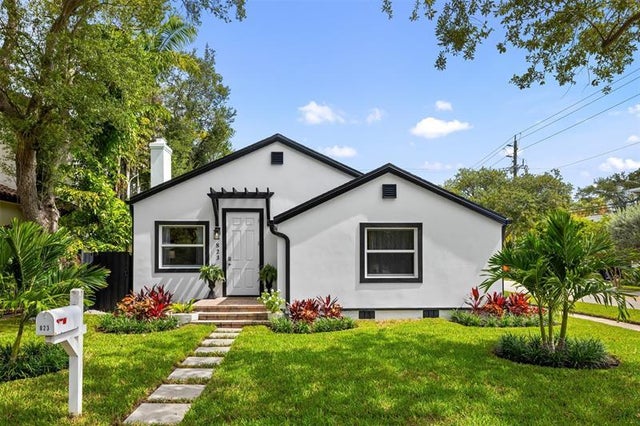 1 of 38 - 823 Se 7th St, Fort Lauderdale, FL