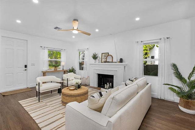 5 of 38 - 823 Se 7th St, Fort Lauderdale, FL
