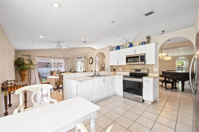 2 of 35 - 18055 Mambo Dr, Boca Raton, FL