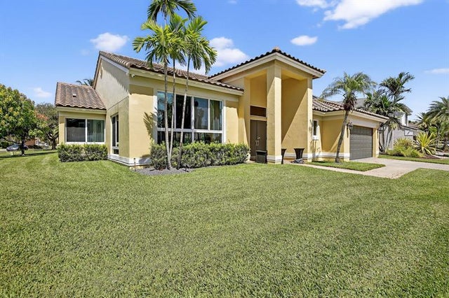 3 of 39 - 1210 Nw 193rd Ave, Pembroke Pines, FL
